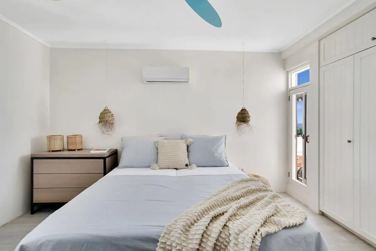 Playa Lechi Penthouse With Full Ocean View Apartment Bonaire, Saint Eustatius and Saba